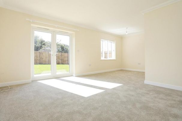 3 bedroom detached house to rent - Photo 1