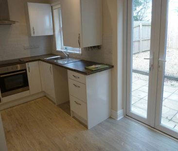 2 bedroom house to rent - Photo 3