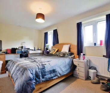 2 bedroom semi-detached house to rent - Photo 2