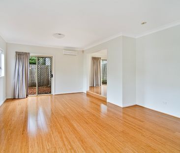 IDEALLY POSITIONED HOUSE - Photo 1