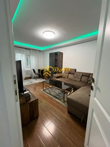 Ap. 2 cam decomandat Palas, renovat, centrală, AC - Fotografie 3