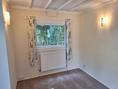 2 bedroom detached house to rent - Photo 4