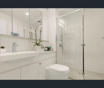 Stylish Apartment in Prime Location - Photo 6