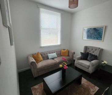 1 bedroom in a house share to rent - Photo 1