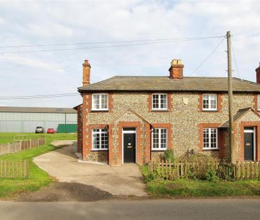 2 bedroom semi-detached house to rent - Photo 3