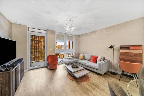 Telegraph Avenue London SE10 - Photo 1