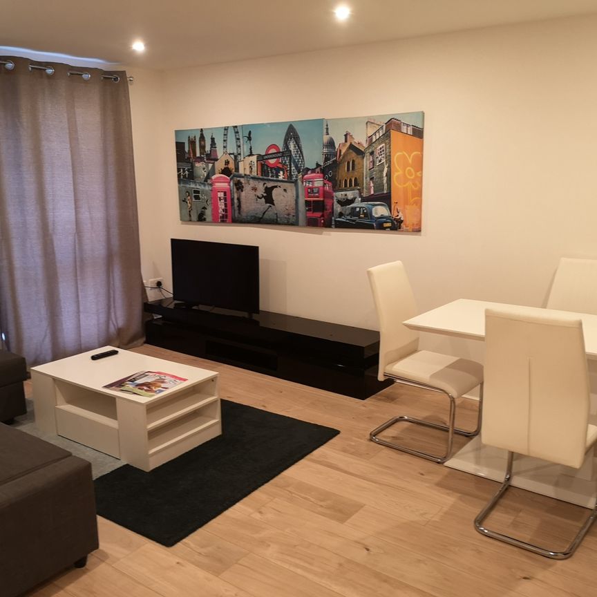 Kingston upon Thames, KT2 (Flat) - Photo 1