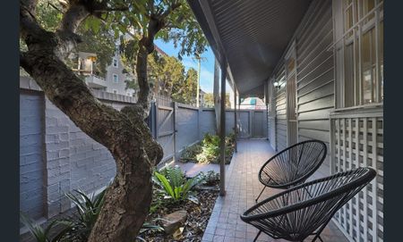 Perfect location 3 bedroom house in Darlington - Photo 2