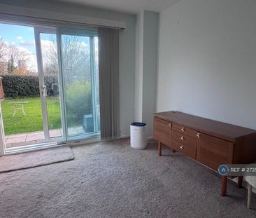 2 bedroom maisonette to rent - Photo 4