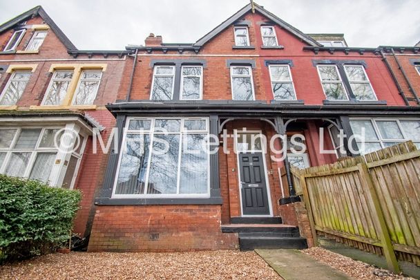 Flat 1, 12 Noster Hill, Leeds, LS11 8QE - Photo 1