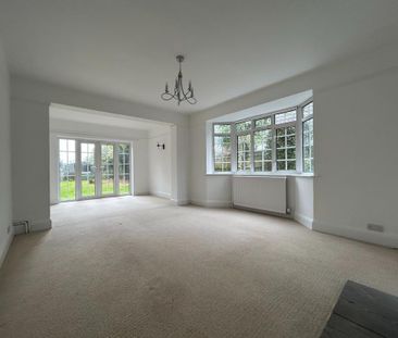 5 bedroom detached house to rent - Photo 2