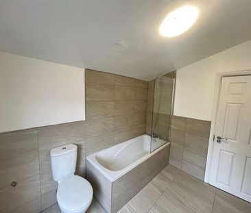 Felixstowe Road, London, N9 - Photo 6