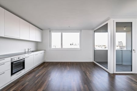 "Modern Living" - Photo 5