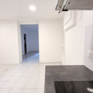 Location Appartement 2 pièces 32m² SOMMIERES 30250 - Photo 2