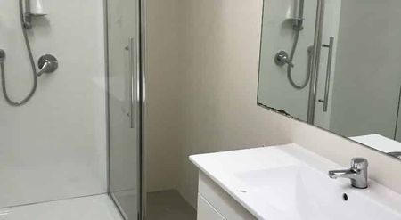 Character 3-level property in CBD - Photo 2