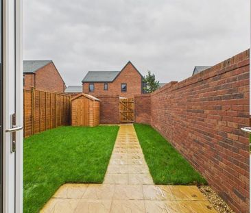 Laurie Close, Yate, Bristol - Photo 1