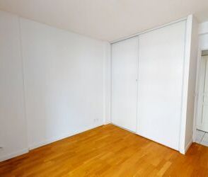 Location Appartement 4 pièces 89 m2 à Chartres - Photo 5