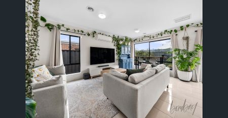 Stunning Family Home in the Heart of Craigieburn - Photo 4