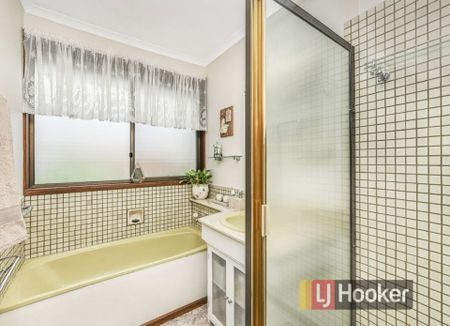 34 Duff Street, Cranbourne VIC - Photo 5