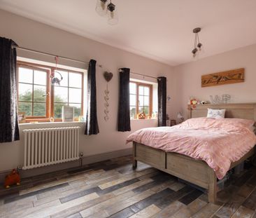2 Bedroom - Photo 4