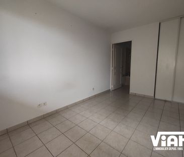 T2 DE 36 m² PROCHE PLACE DES CARMES - Photo 5