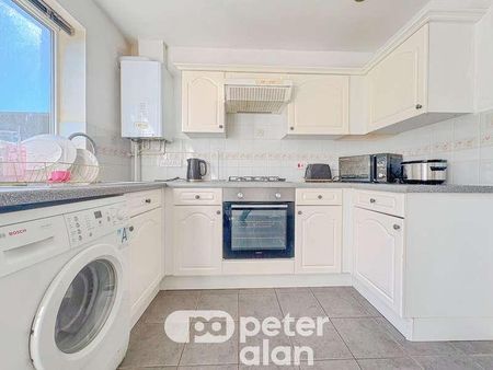 Harrison Drive, St. Mellons, Cardiff, CF3 - Photo 2