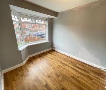 53 Andersonstown Crescent, Belfast, BT11 8FJ - Photo 3