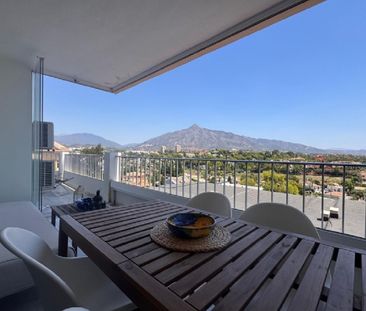 3 Bedroom Apartment For Rent in Nueva Andalucía, Málaga - Photo 2