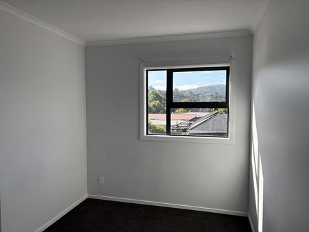 Ready to move in cozy 3bedroom house in school zon - Photo 4