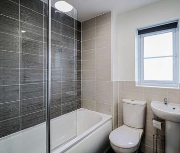 Pickering Croft Place, Crewe, CW1 - Photo 2