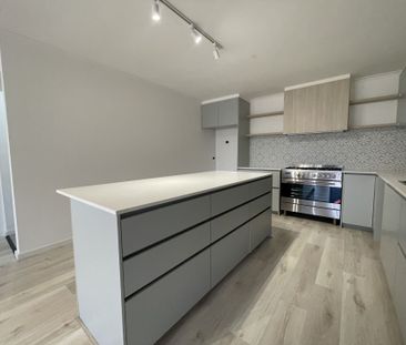 Spacious & Convenient Family Living - Photo 4