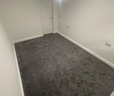 3 bedroom apartment to rent - Photo 6