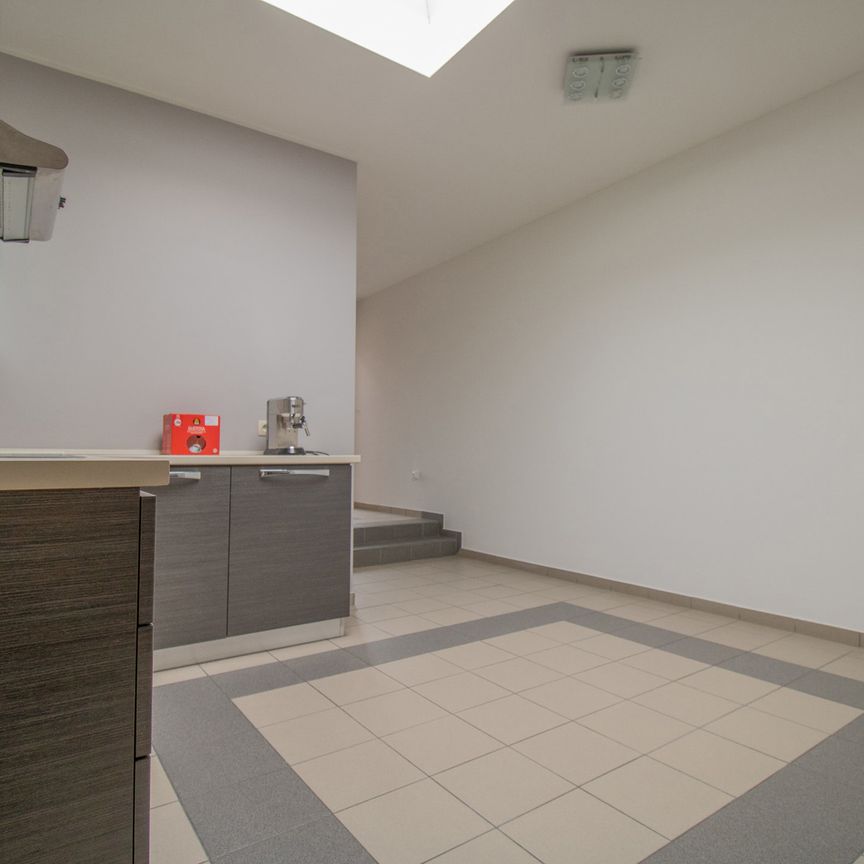 CHARMANTE MAISON 3 CHAMBRES AVEC JARDIN à 7110 La Louvière Houdeng-Aimeries  Loyer: 800 € / mois - Photo 1