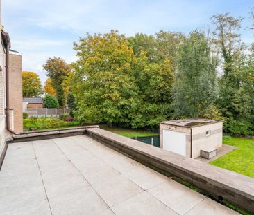 Gezinswoning met studio te huur in Dilbeek - Photo 1
