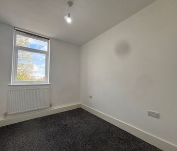 Barley Lea House, Stoke Aldermoor - Photo 4