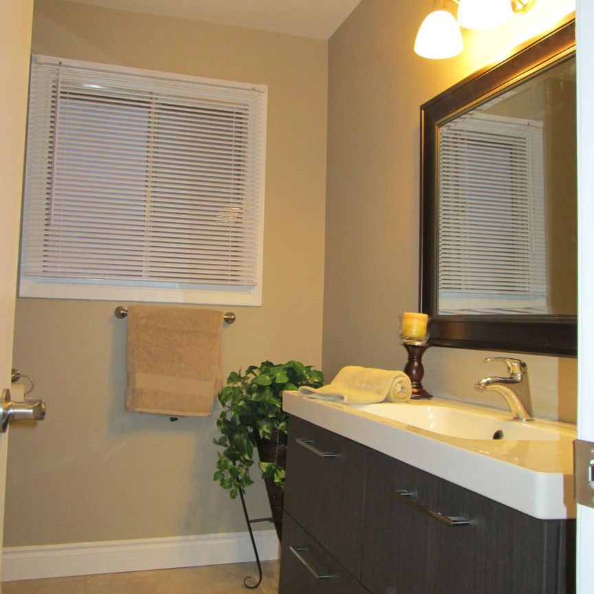 For Lease - 148 Allanhurst Drive, Toronto, Ontario - Photo 1