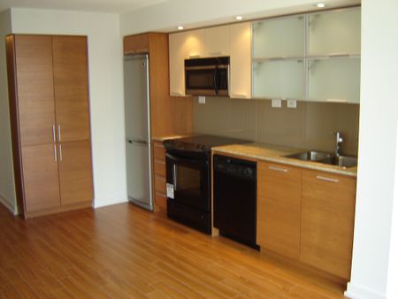 For Lease - 25 Capreol Court Unit# 1902, Toronto, Ontario - Photo 2