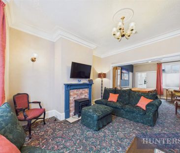 6 bedroom House To Let Total Size: 1938 SQ FT - Photo 1