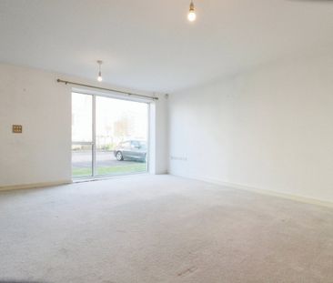 Overstone Court - Photo 3