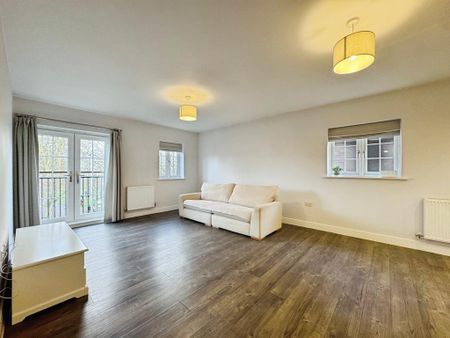 2 bedroom flat to rent - Photo 2