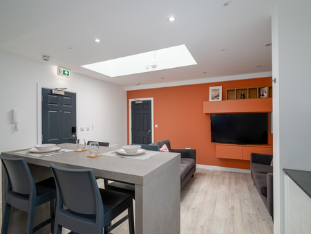 Flat 3, 78 Park Street Room 3 - Photo 2