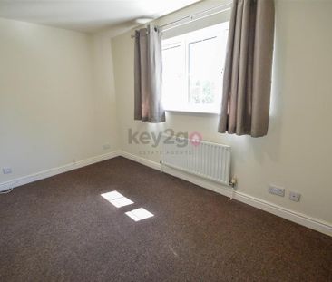 2 bedroom semi-detached house to rent - Photo 2