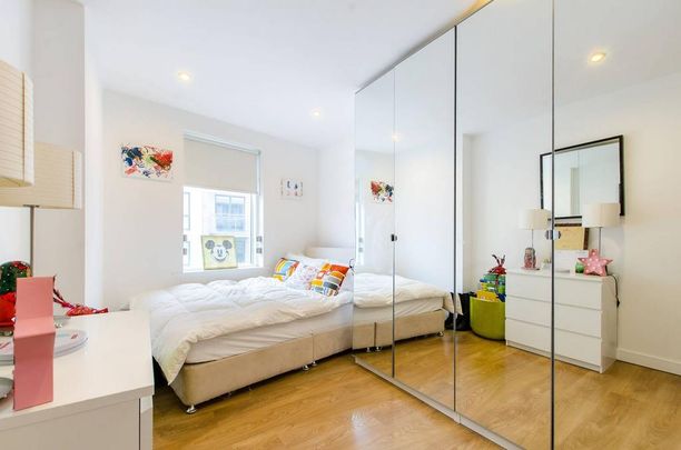 2 bedroom flat to rent - Photo 1