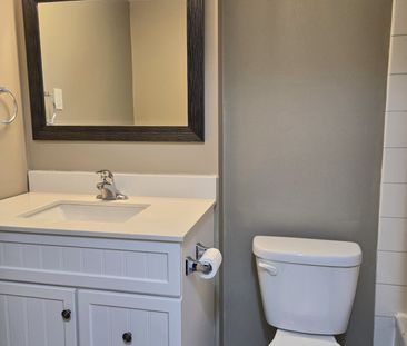 For Lease - 576 Mary Street Unit# 103, Whitby, Ontario - Photo 6