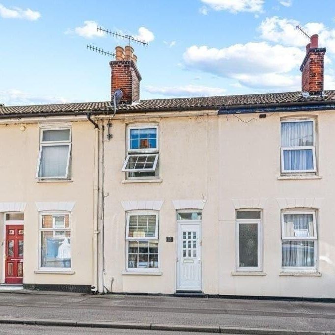 2 bedroom terraced house to rent - Photo 2