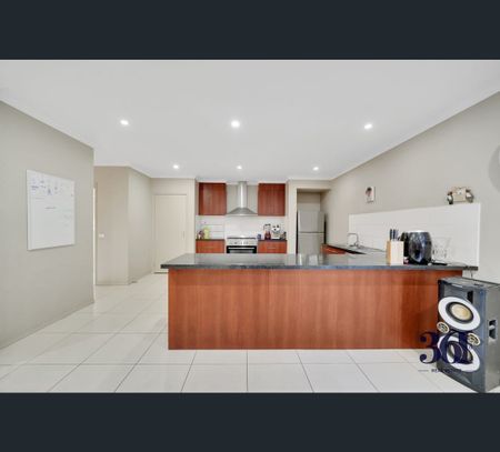 39 Hogans Road, Hoppers Crossing, Vic 3029 - Photo 3