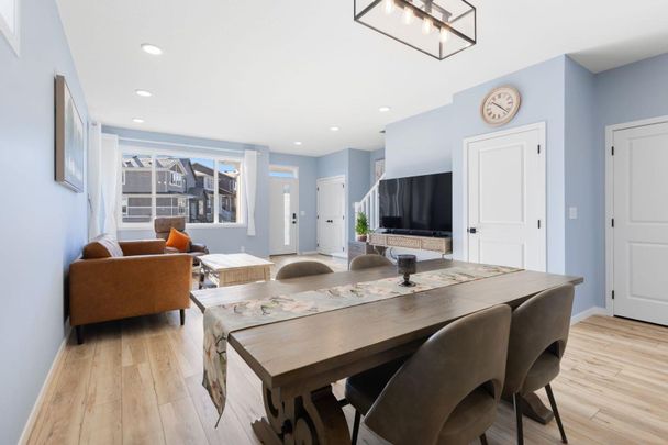 AVAILABLE OCTOBER 1 - Beautiful 4 Bedroom home in Glacier Ridge NW - Photo 1