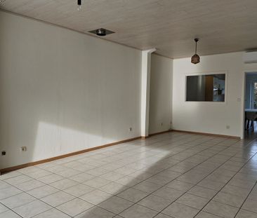Opgefriste woning met 3 slaapkamers en tuin in Sint-Jan-in-Eremo - Photo 4