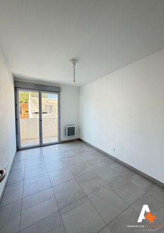 Location Appartement 3 pièces 57m² MARSEILLE 9ème - Photo 4