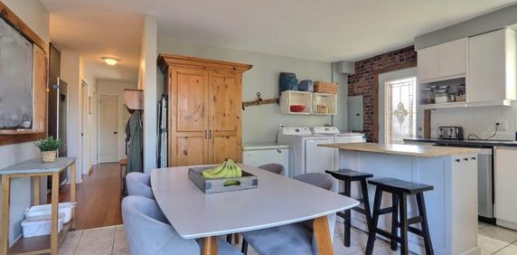 Beau grand 5 1/2 à louer! - Photo 2